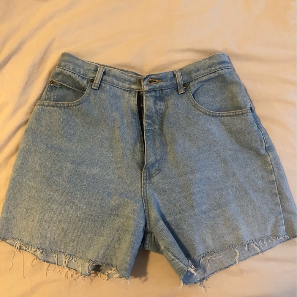 Curvy fit Bongo cut off shorts